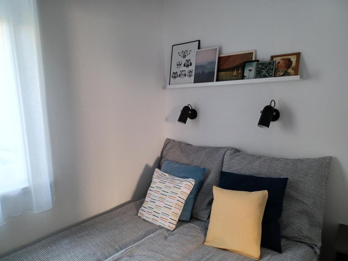 Liliom Apartment With Ac, Tv And Free Parking Space — Fotók 1